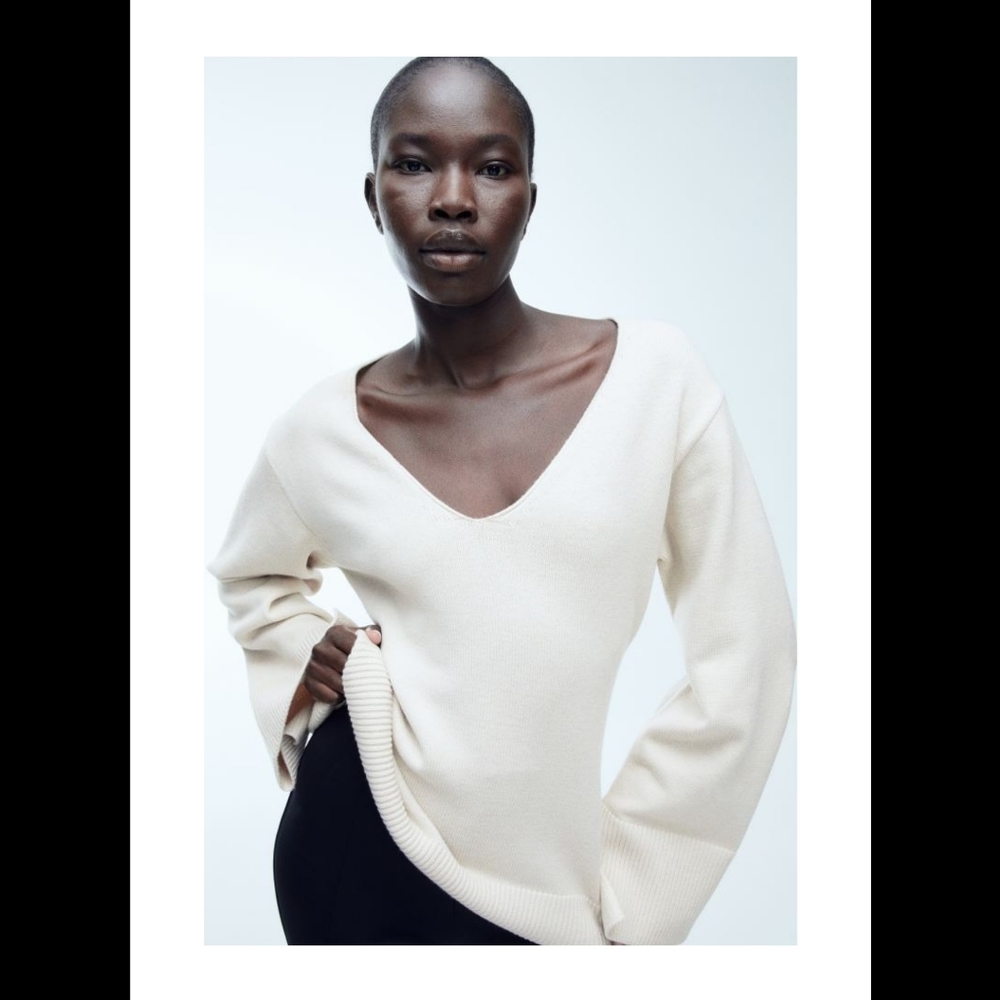 NWOT Zara V Neck Bell Sleeve Sweater - Picture 1 of 5